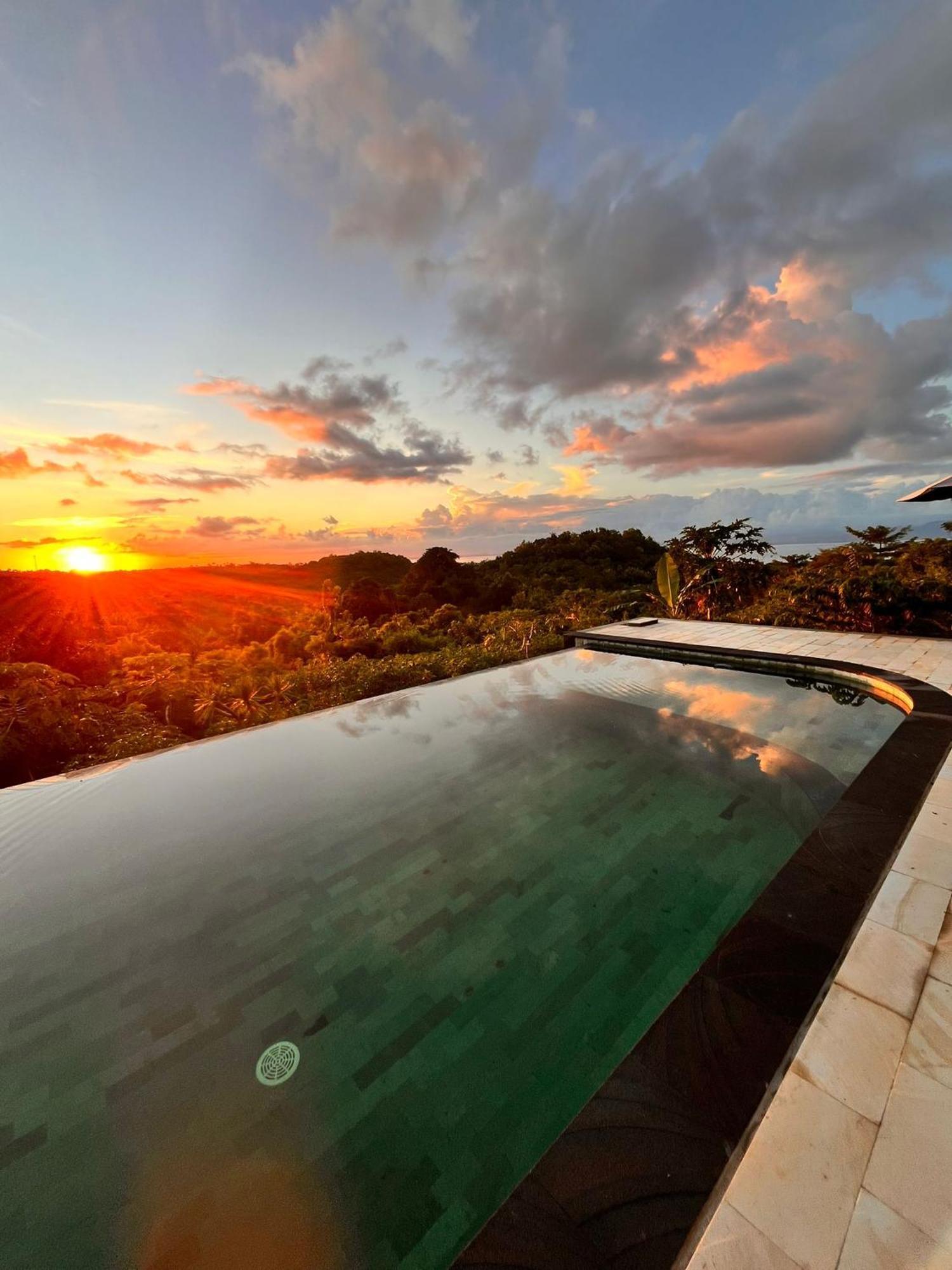Kubuhill Sunset Bungalow Toyapakeh Luaran gambar